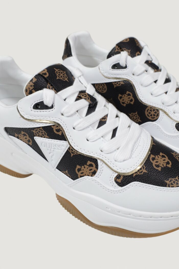 Sneakers Guess hapyy Marrone