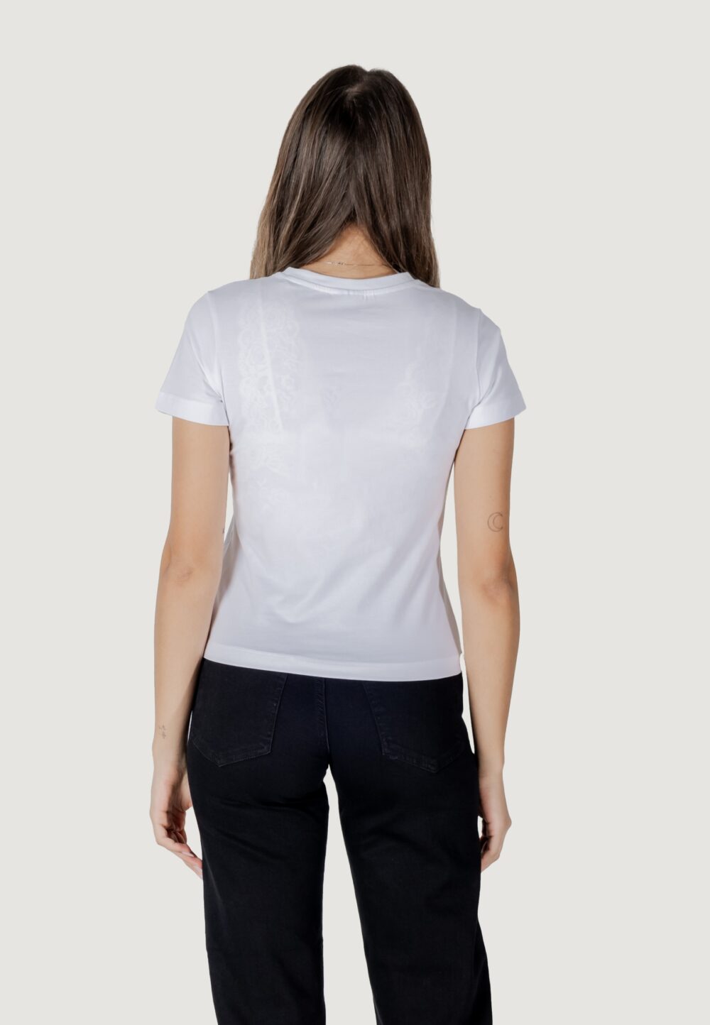 T-shirt Guess Active kamelie cn Bianco - Foto 4