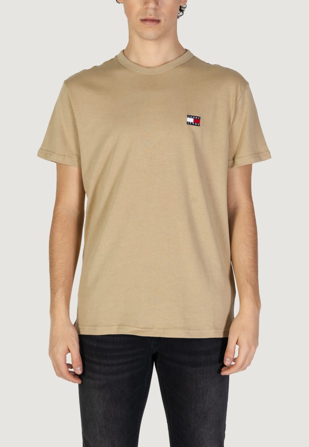 T-shirt Tommy Hilfiger Jeans tjm reg badge tee Beige scuro - Foto 1