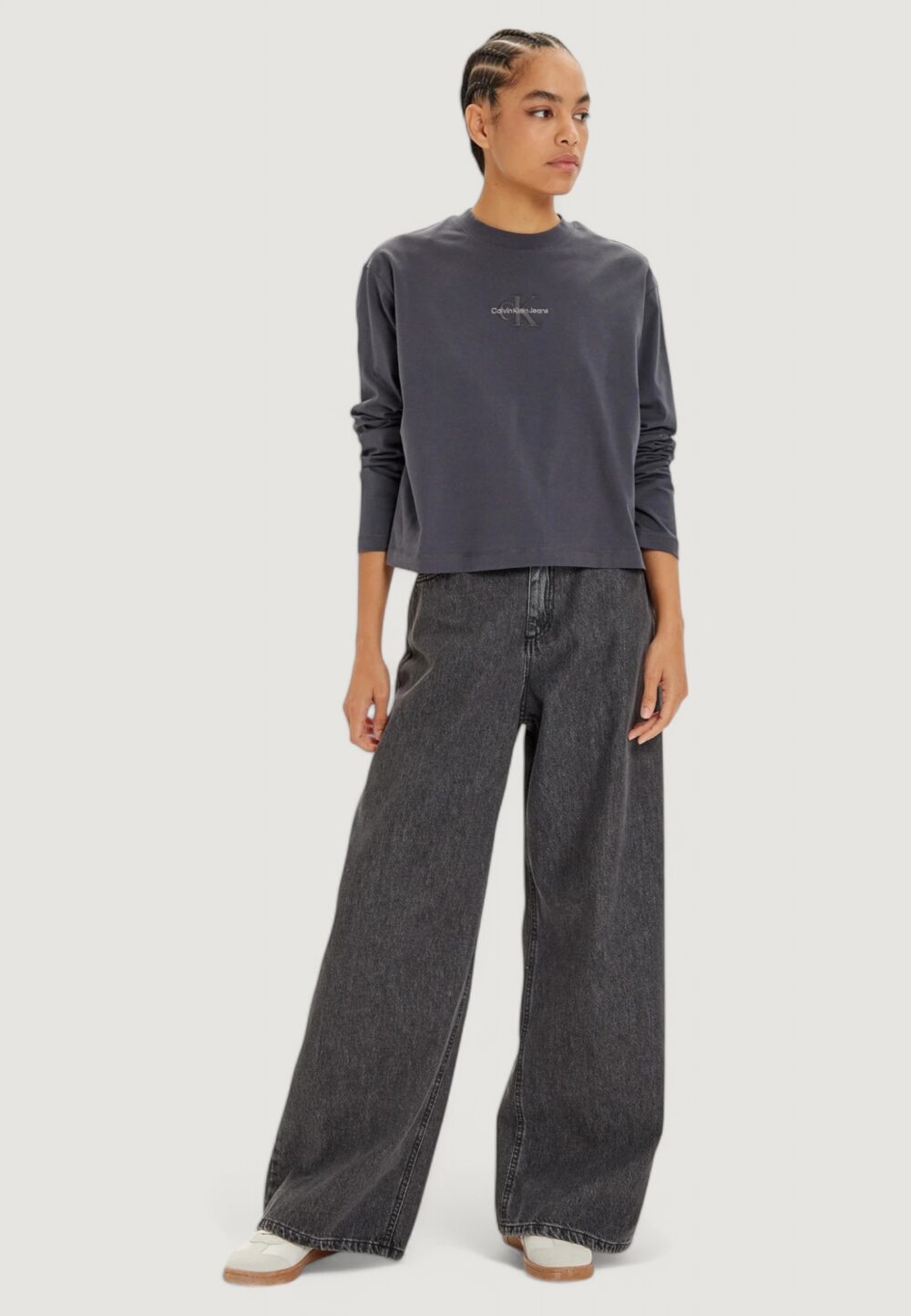 T-shirt manica lunga Calvin Klein Jeans monologo loose ls te Grigio Scuro - Foto 3