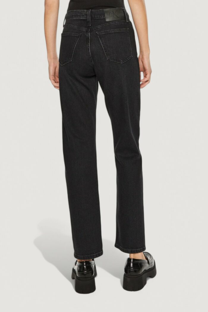 Jeans mom Calvin Klein Jeans high rise straight Nero