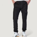 Pantaloni tapered Calvin Klein Jeans cargo Nero - Foto 1