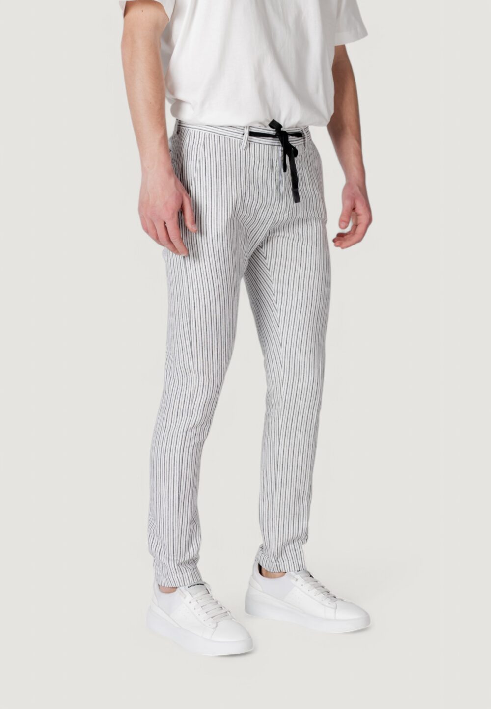 Pantaloni tapered Gianni Lupo Nero - Foto 3
