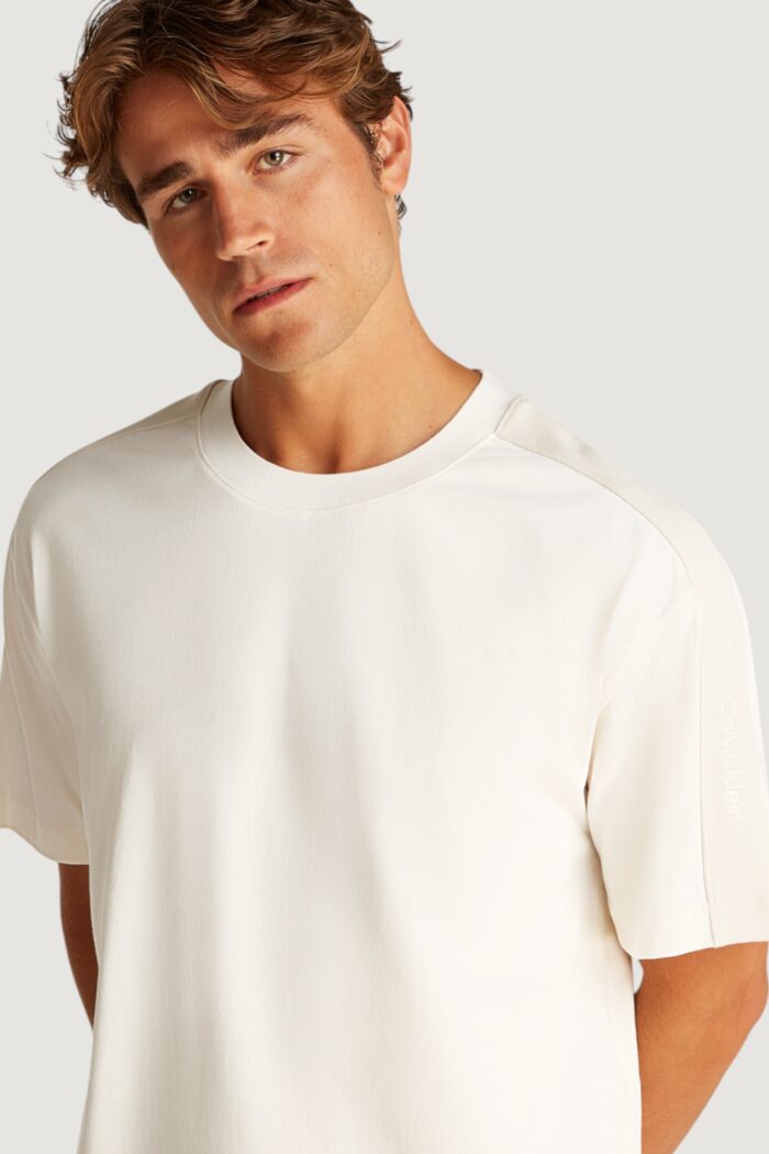 T-shirt Calvin Klein Jeans logo tape tee Beige