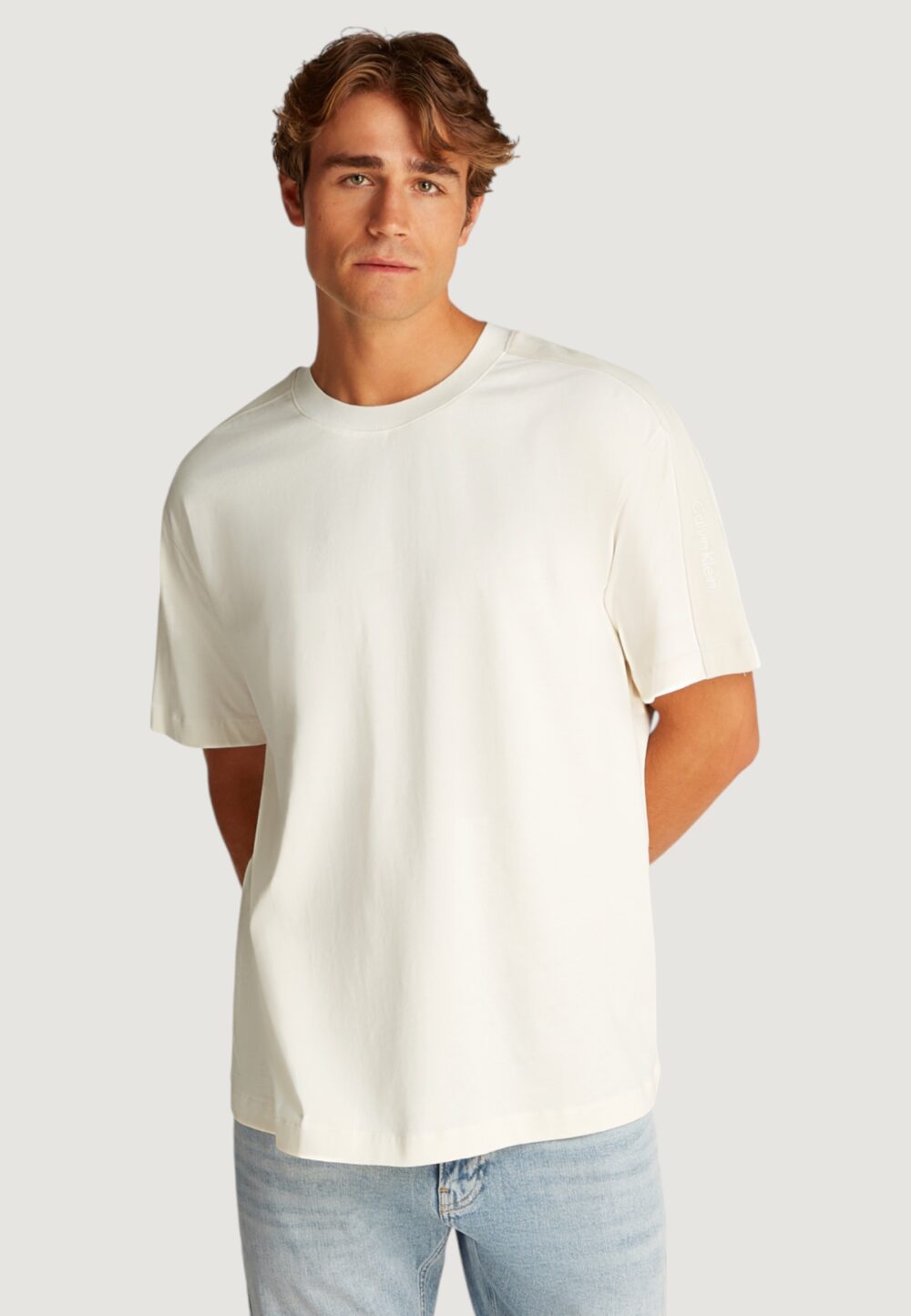 T-shirt Calvin Klein Jeans logo tape tee Beige - Foto 1