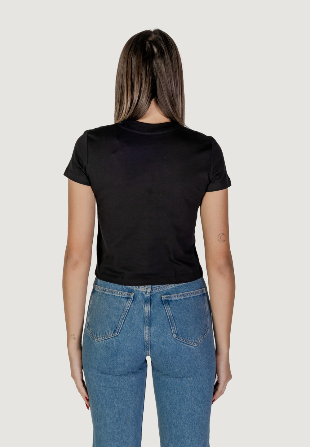 T-shirt Calvin Klein Jeans script institutional Nero - Foto 4
