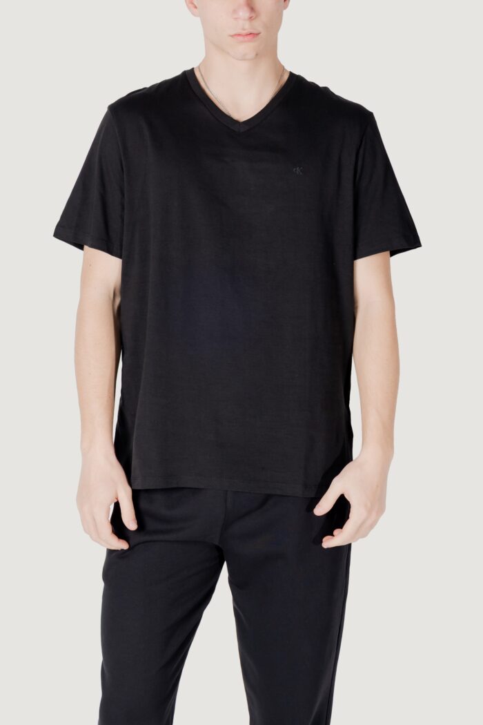 T-shirt Calvin Klein Jeans ss smooth cttn solid vneck tee Nero