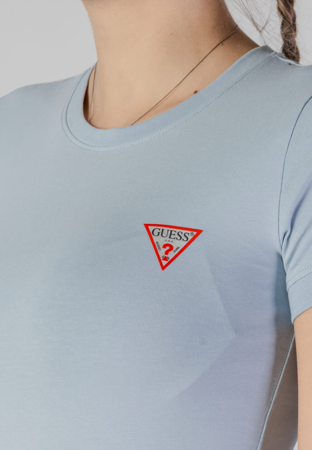 T-shirt Guess ss cn mini triangle Celeste - Foto 5