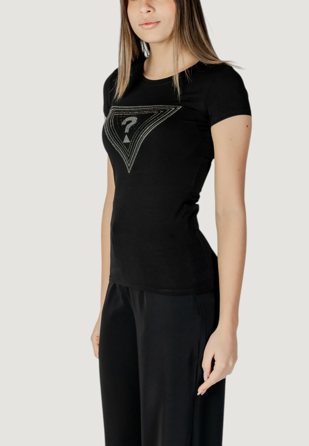 T-shirt Guess ss triangle ombre r3 Nero - Foto 2