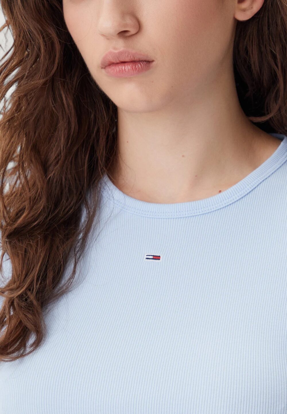 T-shirt Tommy Hilfiger Jeans tjw slim essential Celeste - Foto 2