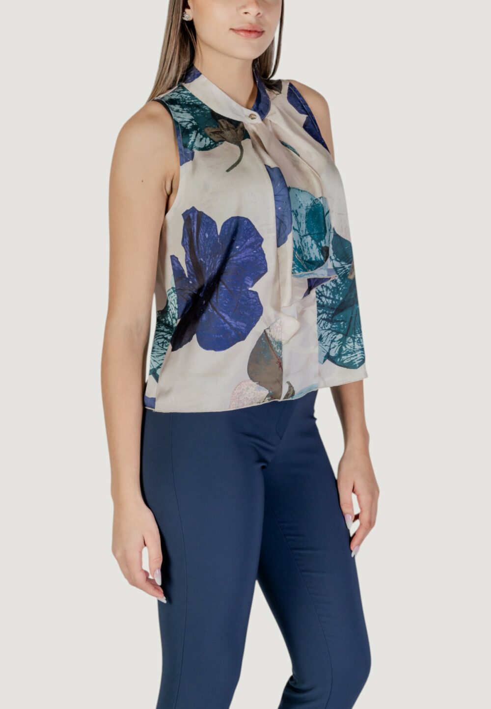 Blusa manica corta Rinascimento Verde - Foto 4