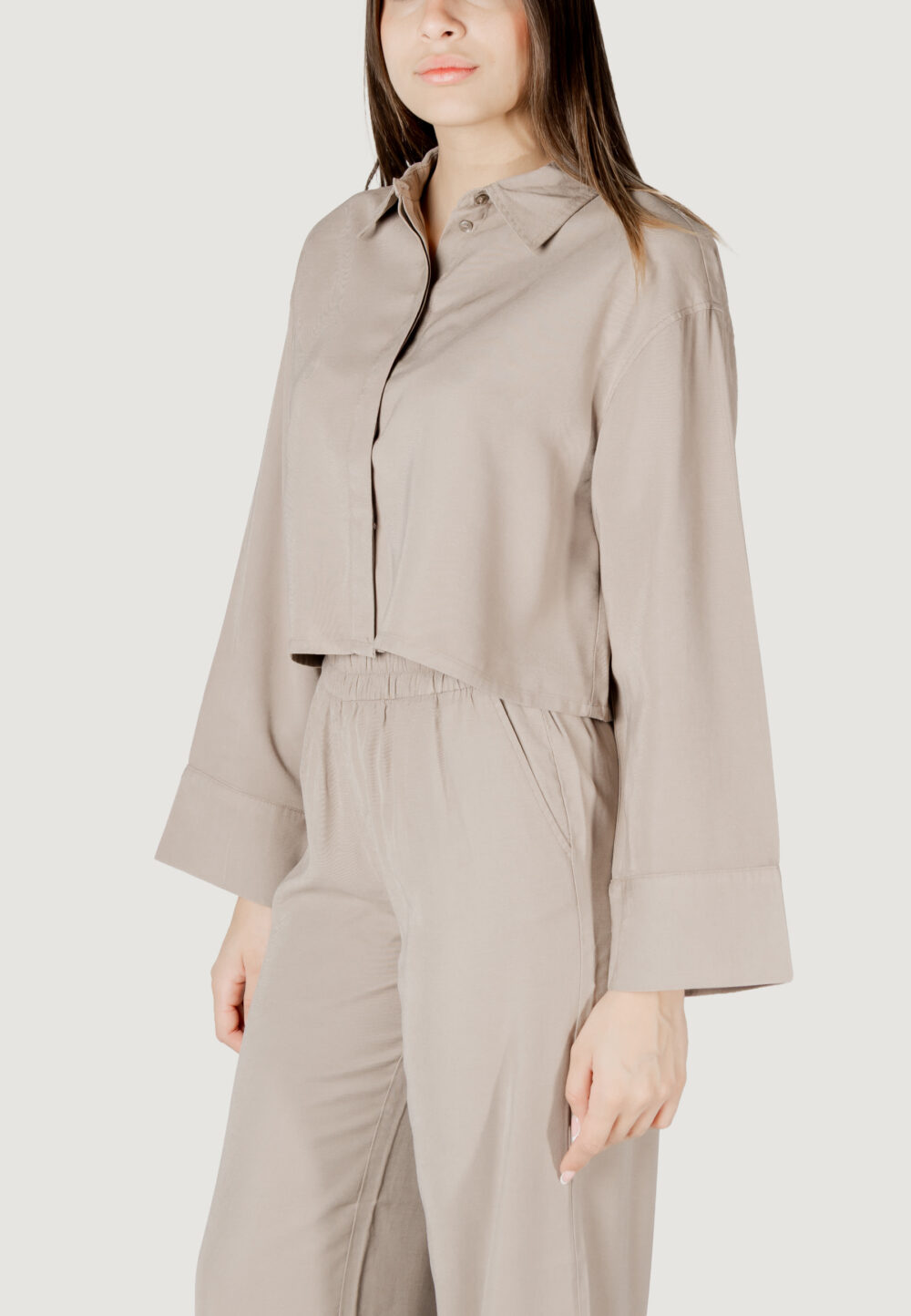 Bluse manica lunga Only onlaris life ls ope back sh shirt cc wvn Taupe - Foto 3