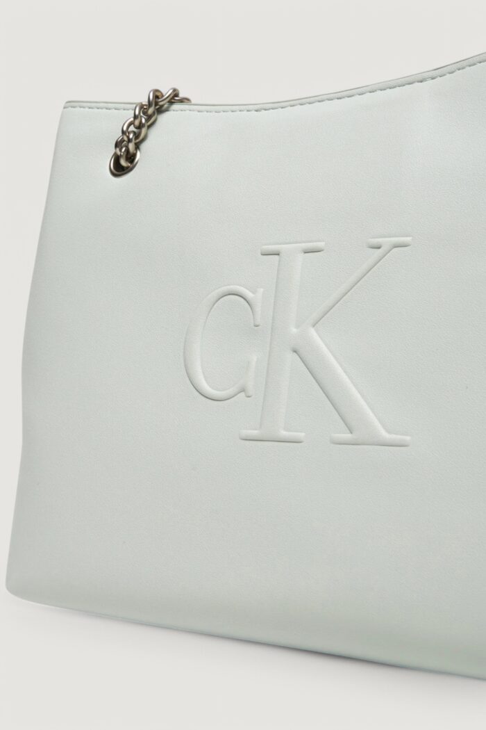 Borsa Calvin Klein Jeans sculpted chain shoulder Grigio Chiaro