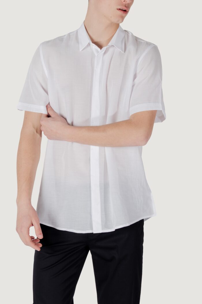 Camicia manica corta Antony Morato adalia regular fit with logoed metal badge Bianco