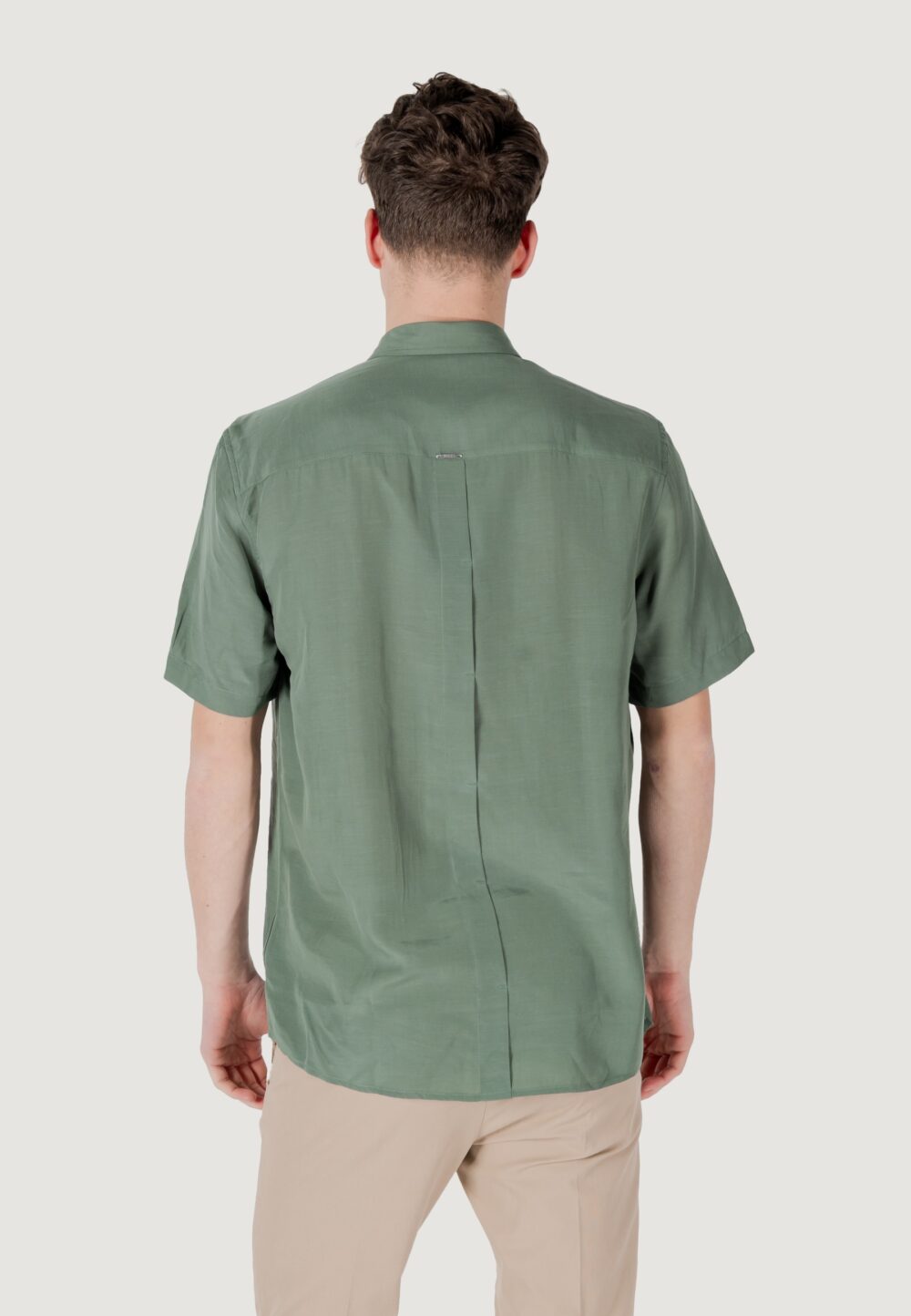Camicia manica corta Antony Morato adalia regular fit with logoed metal badge Verde - Foto 2