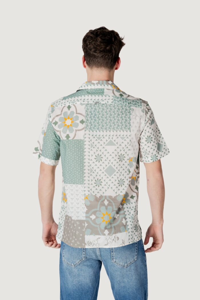 Camicia manica corta Antony Morato honolulu straight fit with logoed metal badge Verde