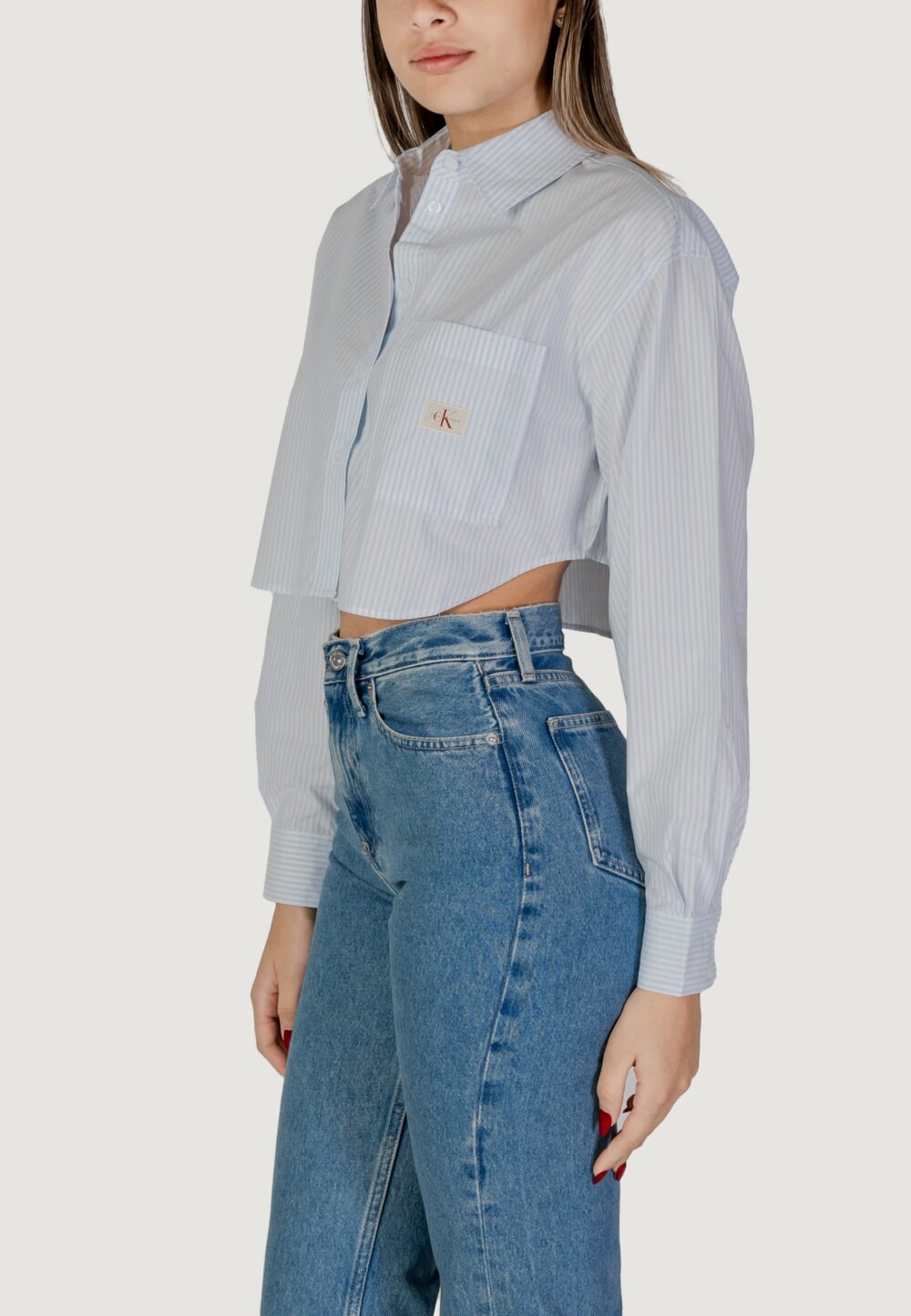 Camicia manica lunga Calvin Klein Jeans woven label cropped Celeste - Foto 2