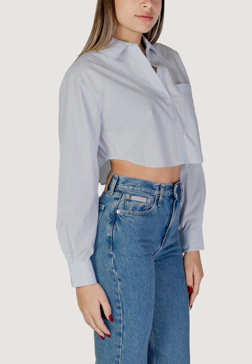 Camicia manica lunga Calvin Klein Jeans woven label cropped Celeste - Foto 3