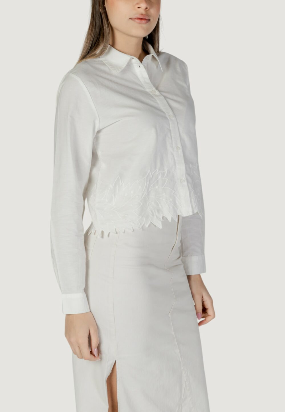 Camicia manica lunga Jacqueline de Yong jdynola l/s short shirt w. emb. wvn Bianco - Foto 1