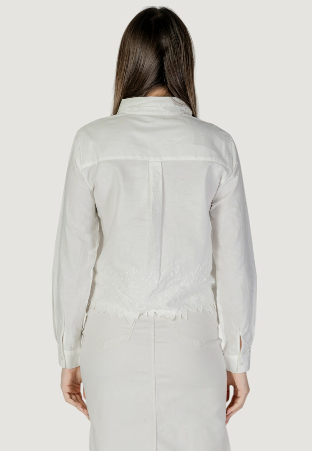 Camicia manica lunga Jacqueline de Yong jdynola l/s short shirt w. emb. wvn Bianco - Foto 3