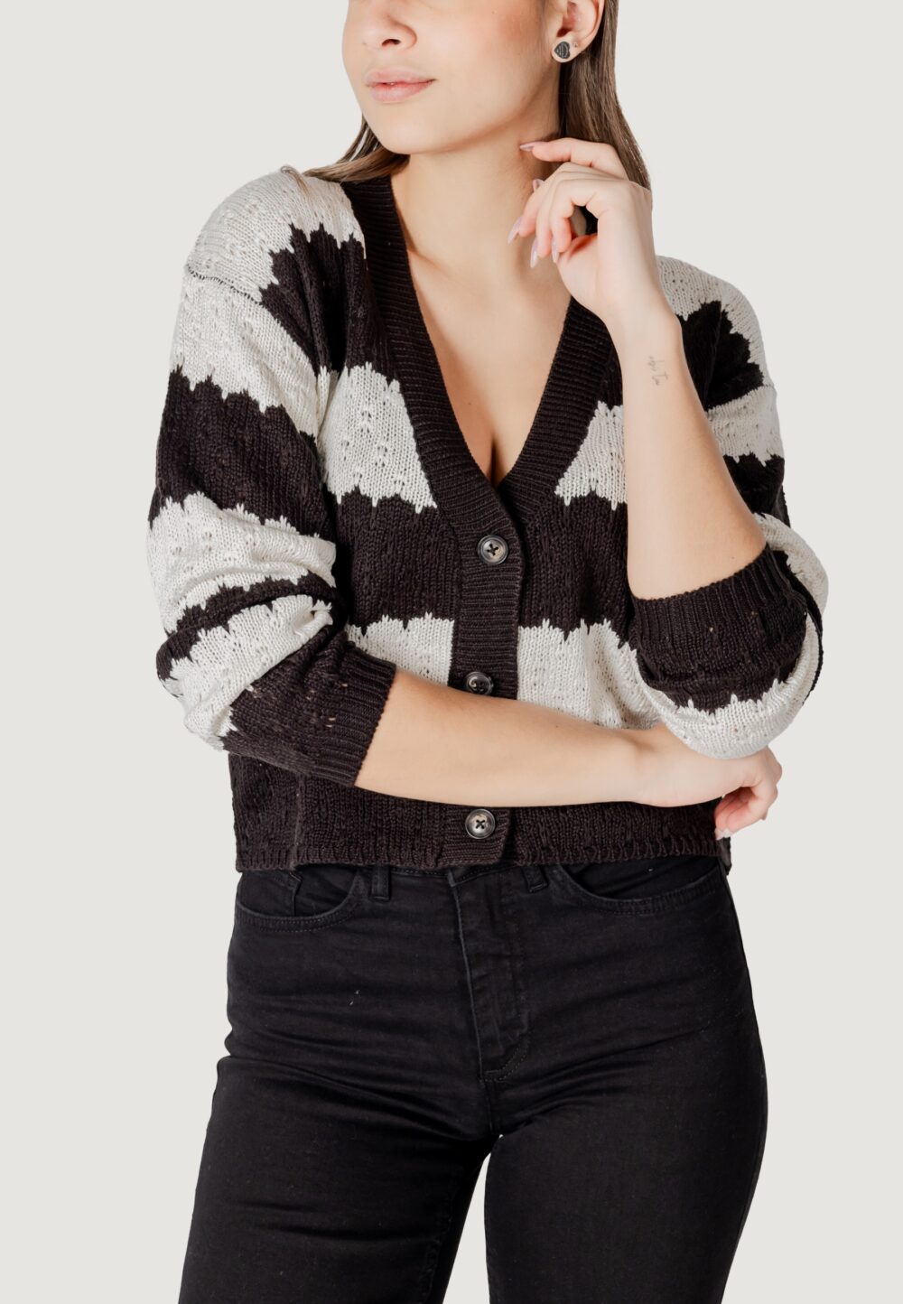 Cardigan Jacqueline de Yong jdysun mia l/s Black-White - Foto 5