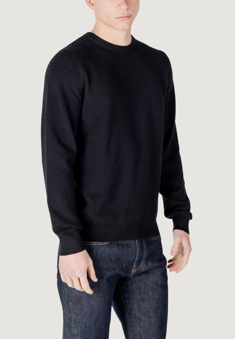 Maglia Antony Morato regular fit with logoed metal badge Nero - Foto 4
