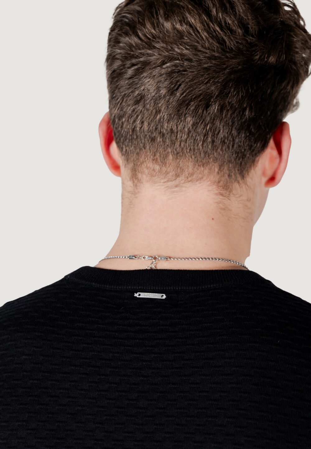 Maglia Antony Morato regular fit with logoed metal badge Nero - Foto 5