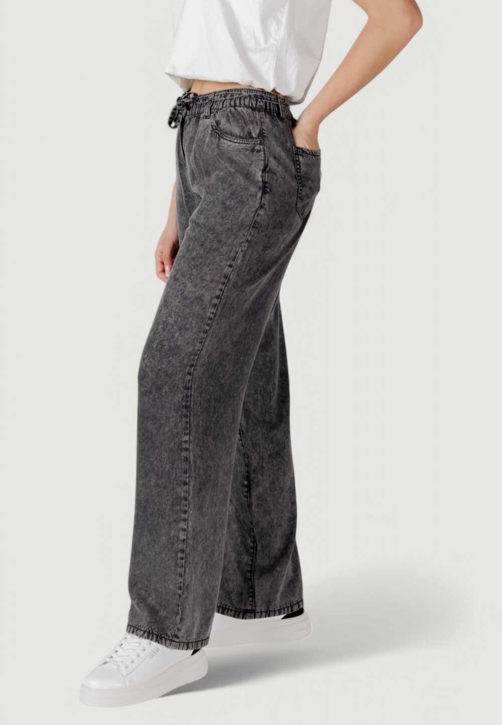 Pantaloni a palazzo Only onlkenya life acid wash pants cc otw Nero - Foto 5
