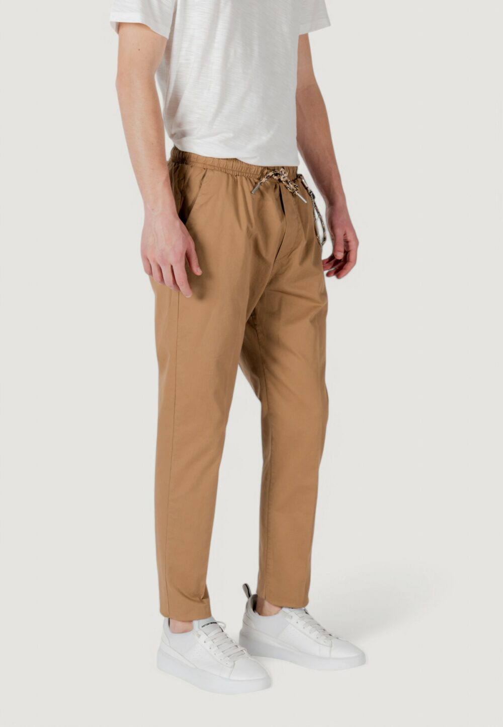 Pantaloni con cavallo basso Gianni Lupo Marrone - Foto 4