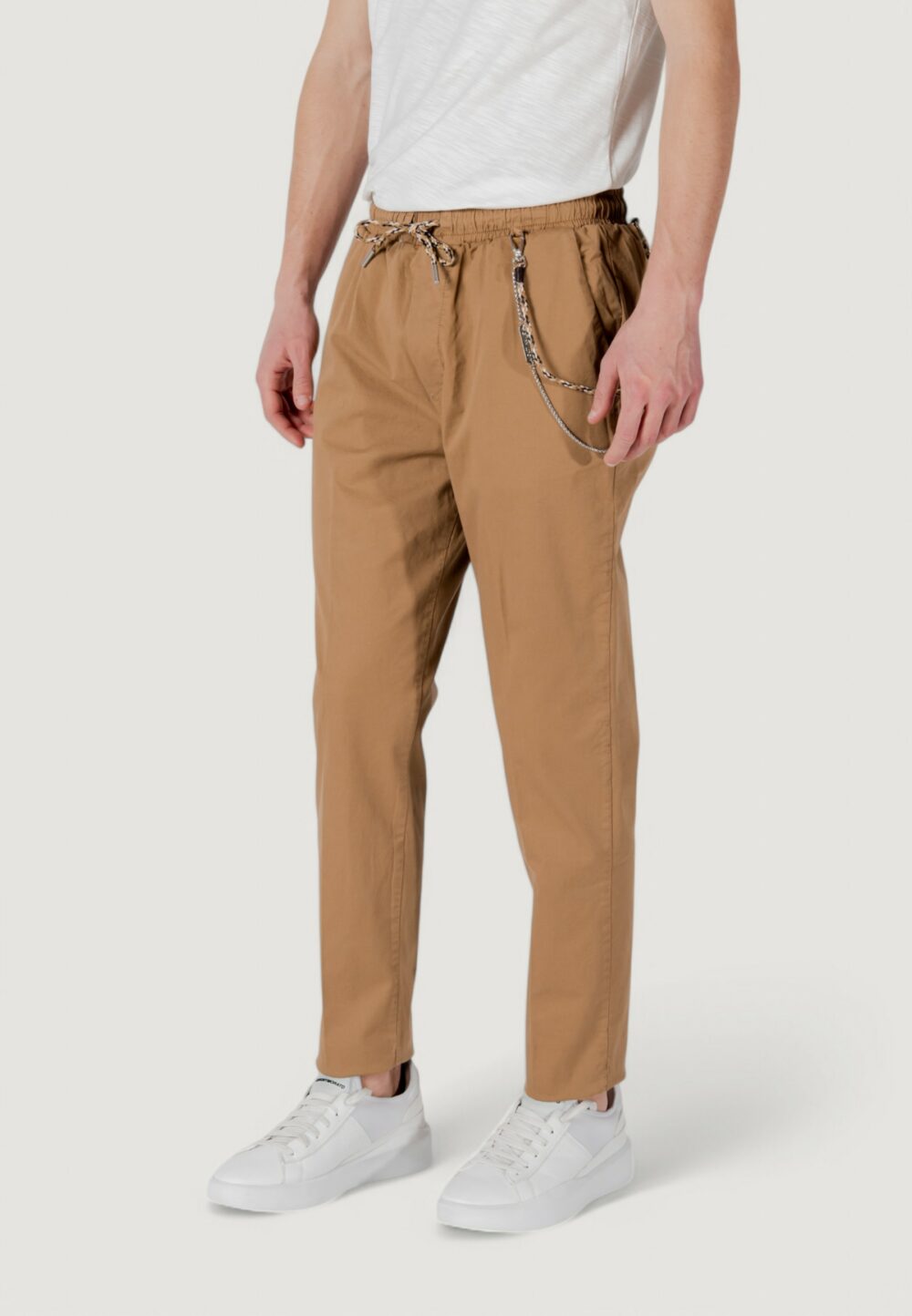 Pantaloni con cavallo basso Gianni Lupo Marrone - Foto 5