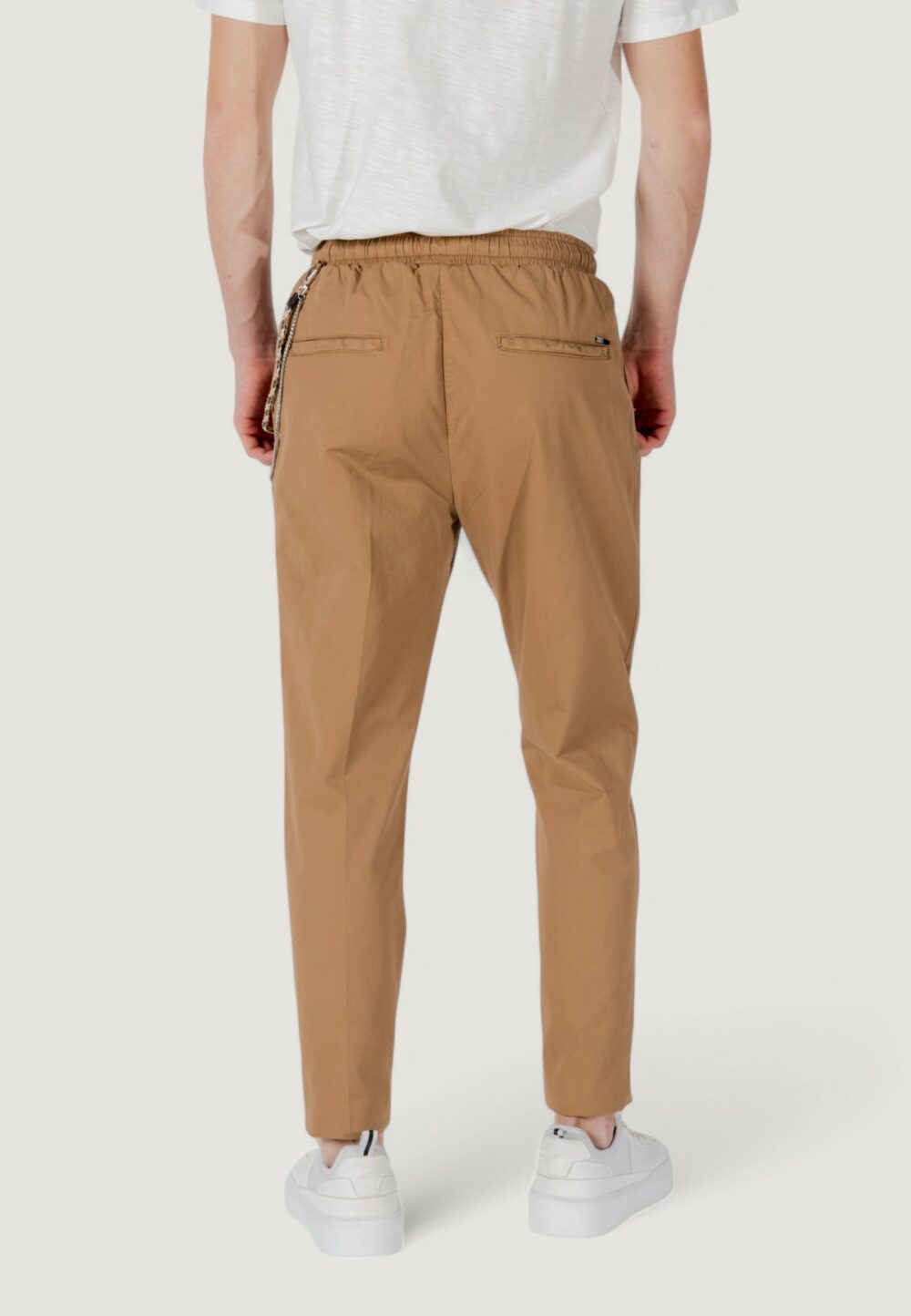 Pantaloni con cavallo basso Gianni Lupo Marrone - Foto 3