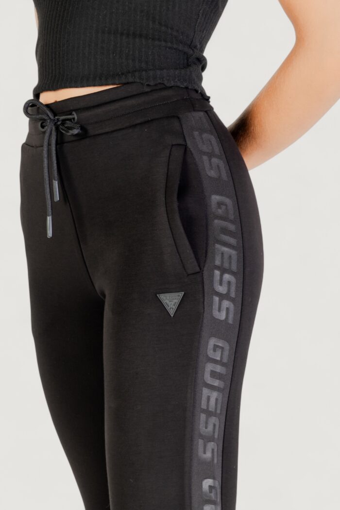Pantaloni regular Guess Active brenda scuba straight leg pant Nero