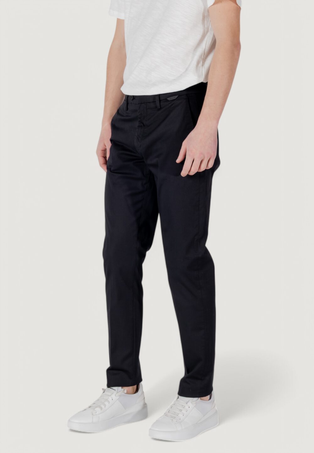 Pantaloni slim Antony Morato mark slim fit with logoed rubber flag Nero - Foto 2
