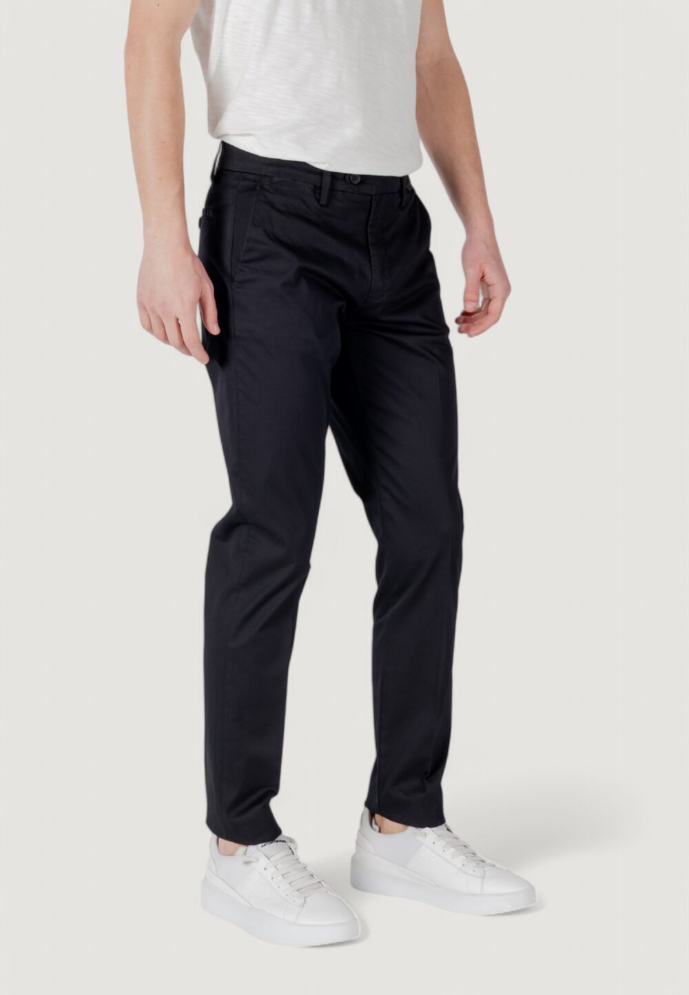 Pantaloni slim Antony Morato mark slim fit with logoed rubber flag Nero - Foto 3