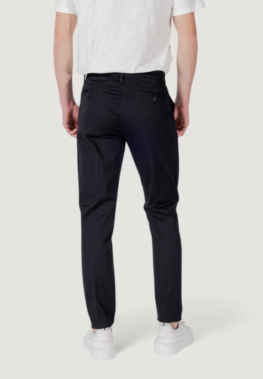 Pantaloni slim Antony Morato mark slim fit with logoed rubber flag Nero - Foto 4