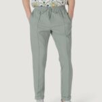 Pantaloni sportivi Antony Morato carrot fit with logoed metal badge Verde - Foto 1