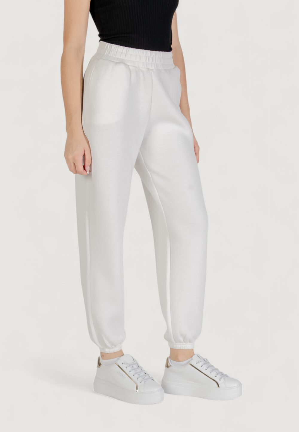 Pantaloni sportivi Guess Active cecilia scuba jogger pants Panna - Foto 4