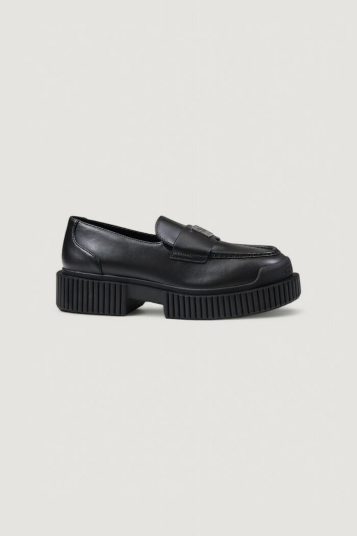 Scarpe basse Armani Exchange  Nero