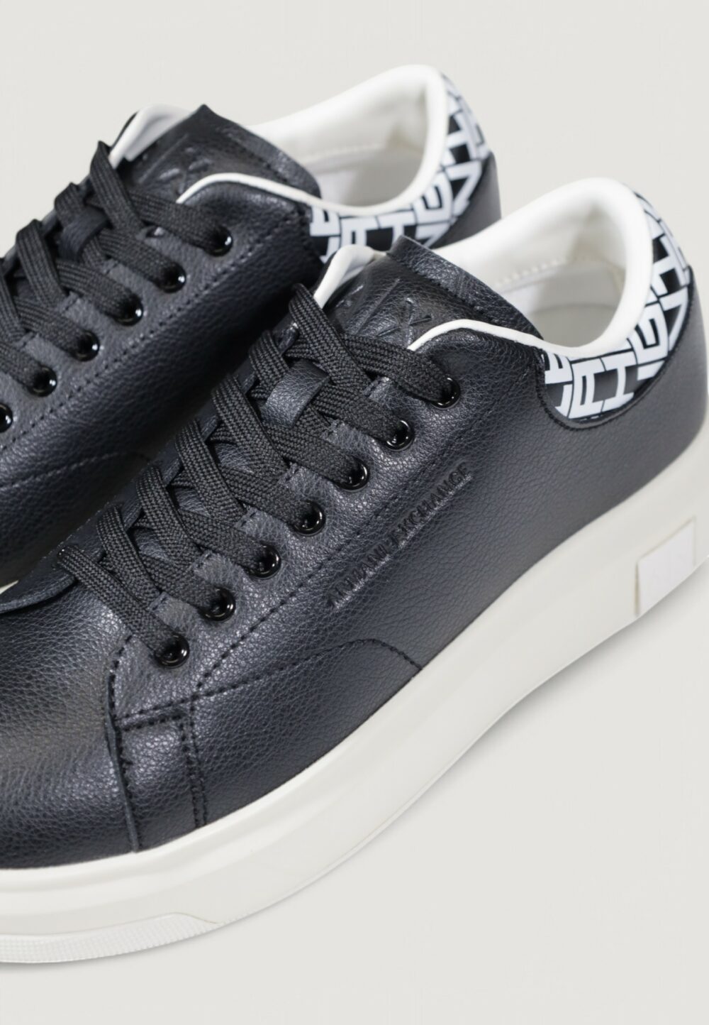 Sneakers Armani Exchange Black-White - Foto 2