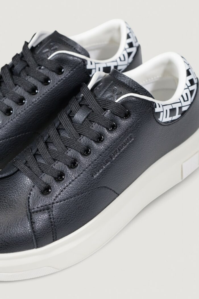 Sneakers Armani Exchange  Black-White