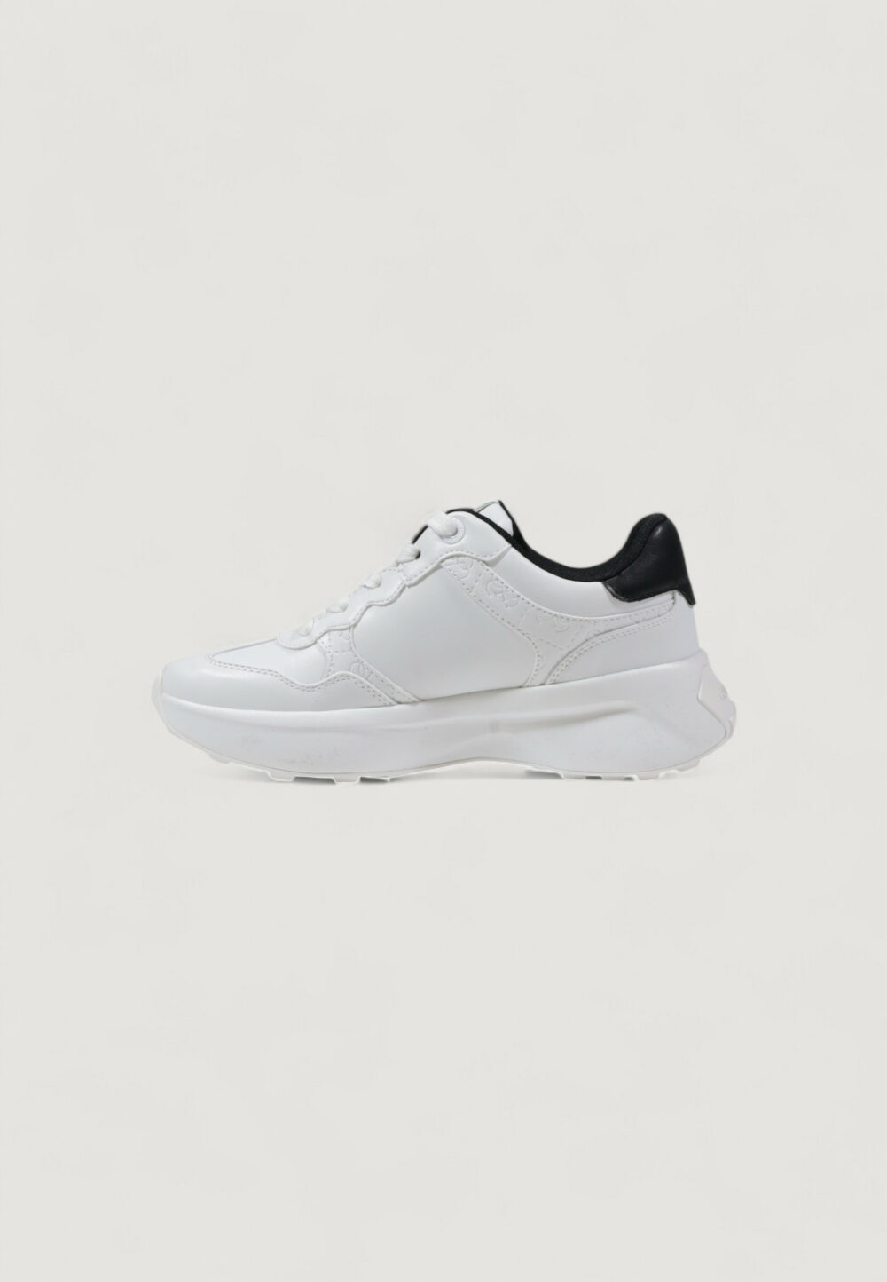 Sneakers Guess luckei Bianco - Foto 4