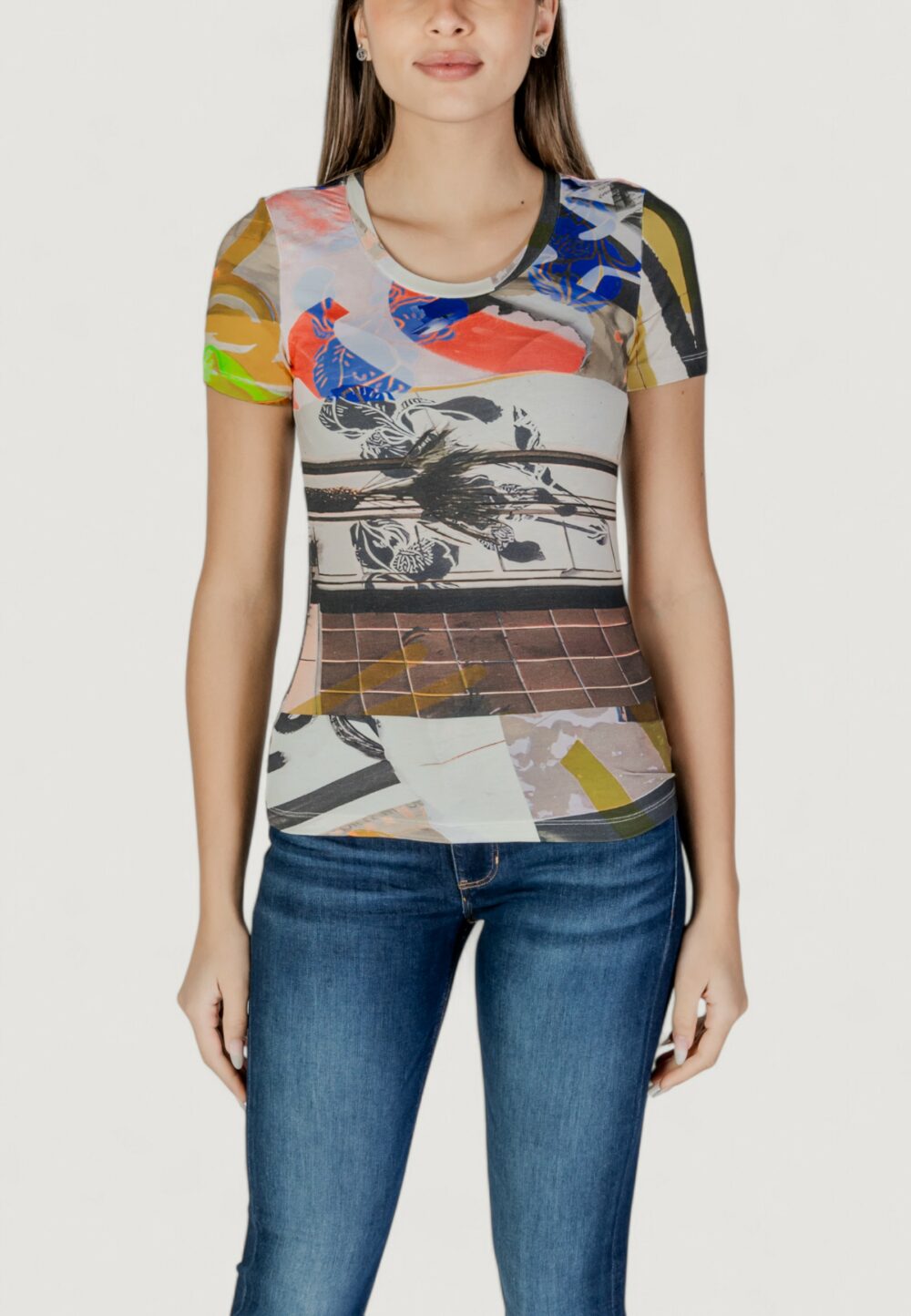 T-shirt Desigual ts_collage Beige - Foto 1