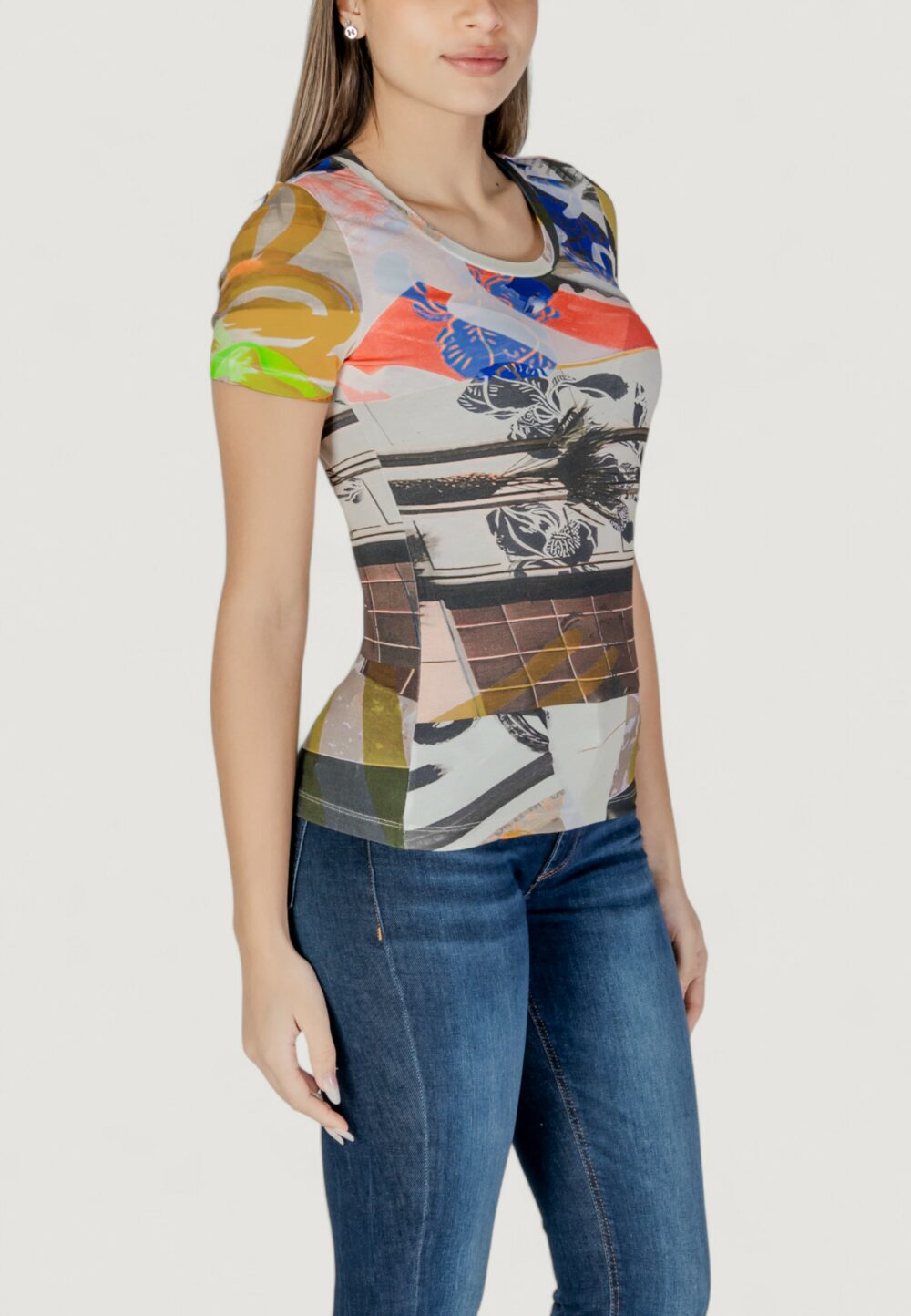T-shirt Desigual ts_collage Beige - Foto 3