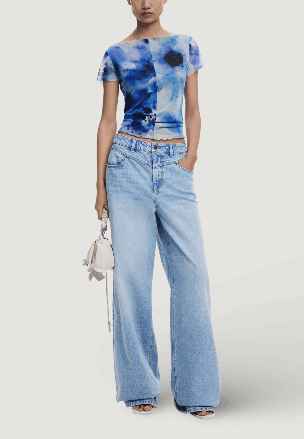T-shirt Desigual repris ts aura Blu - Foto 2