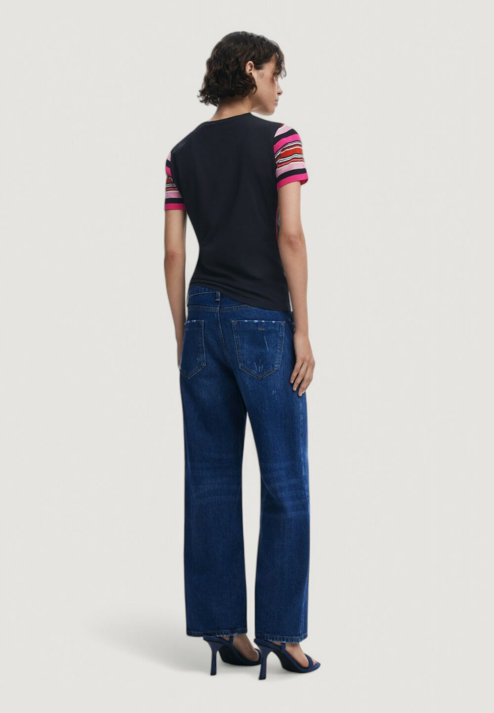 T-shirt Desigual ts_minnie Nero - Foto 5