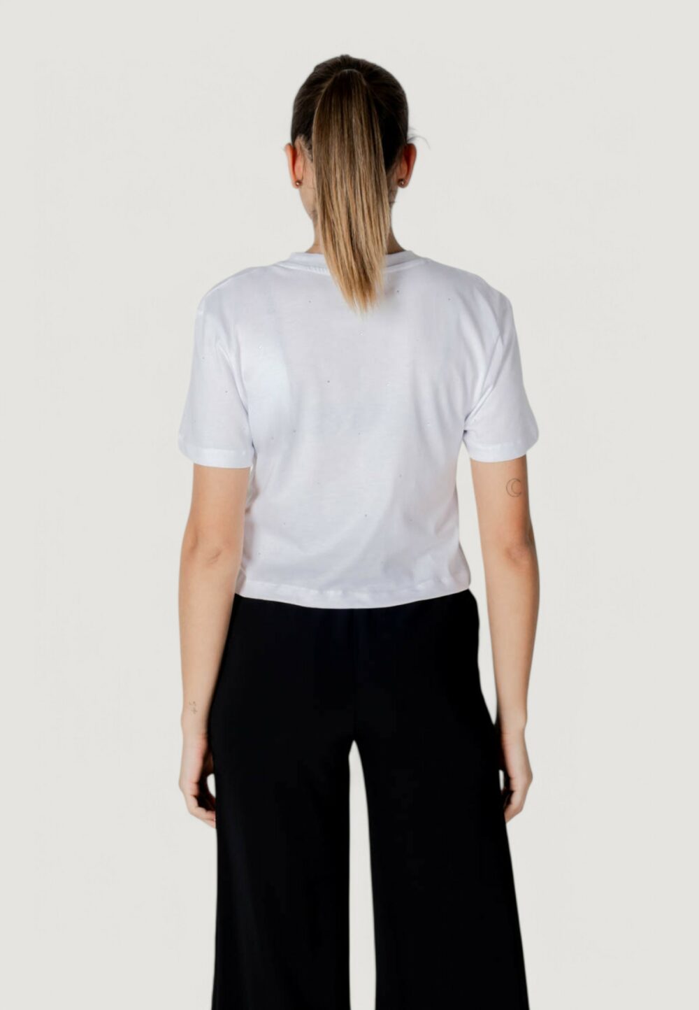 T-shirt Guess Active primula rhinestones boxy tee Bianco - Foto 5