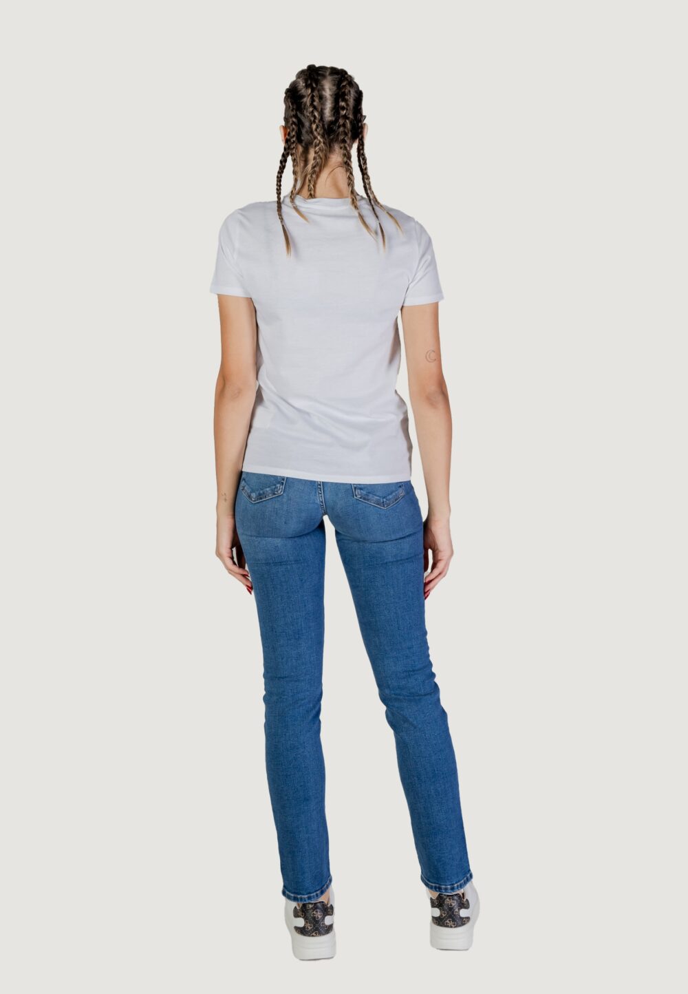 T-shirt Guess ss script lace logo Bianco - Foto 5