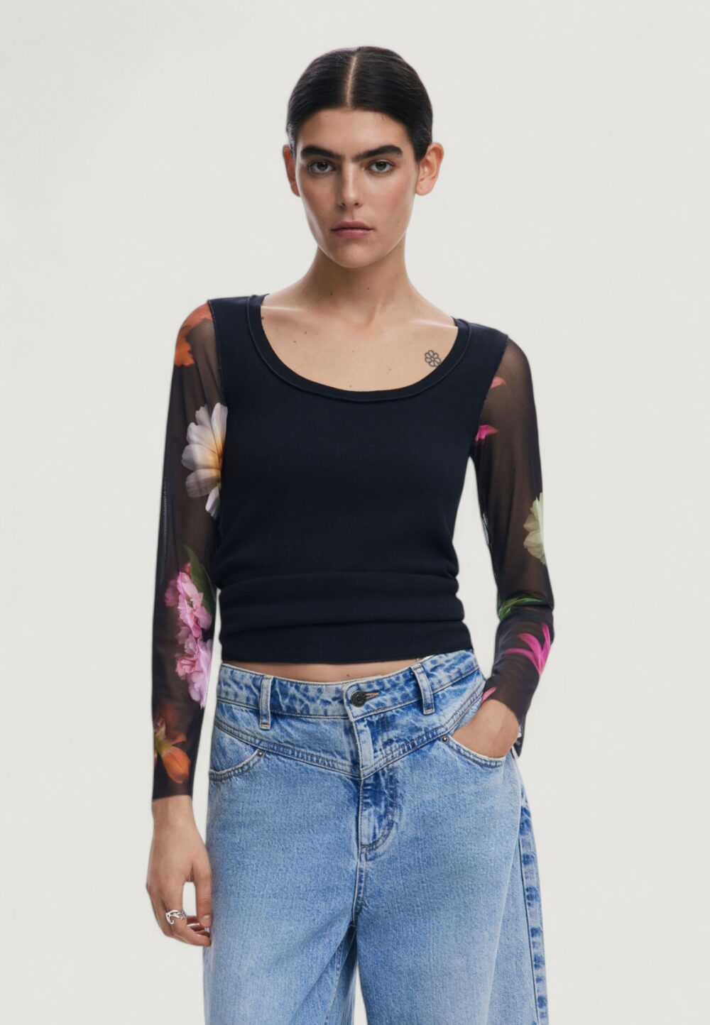 T-shirt manica lunga Desigual ts_flint Nero - Foto 2