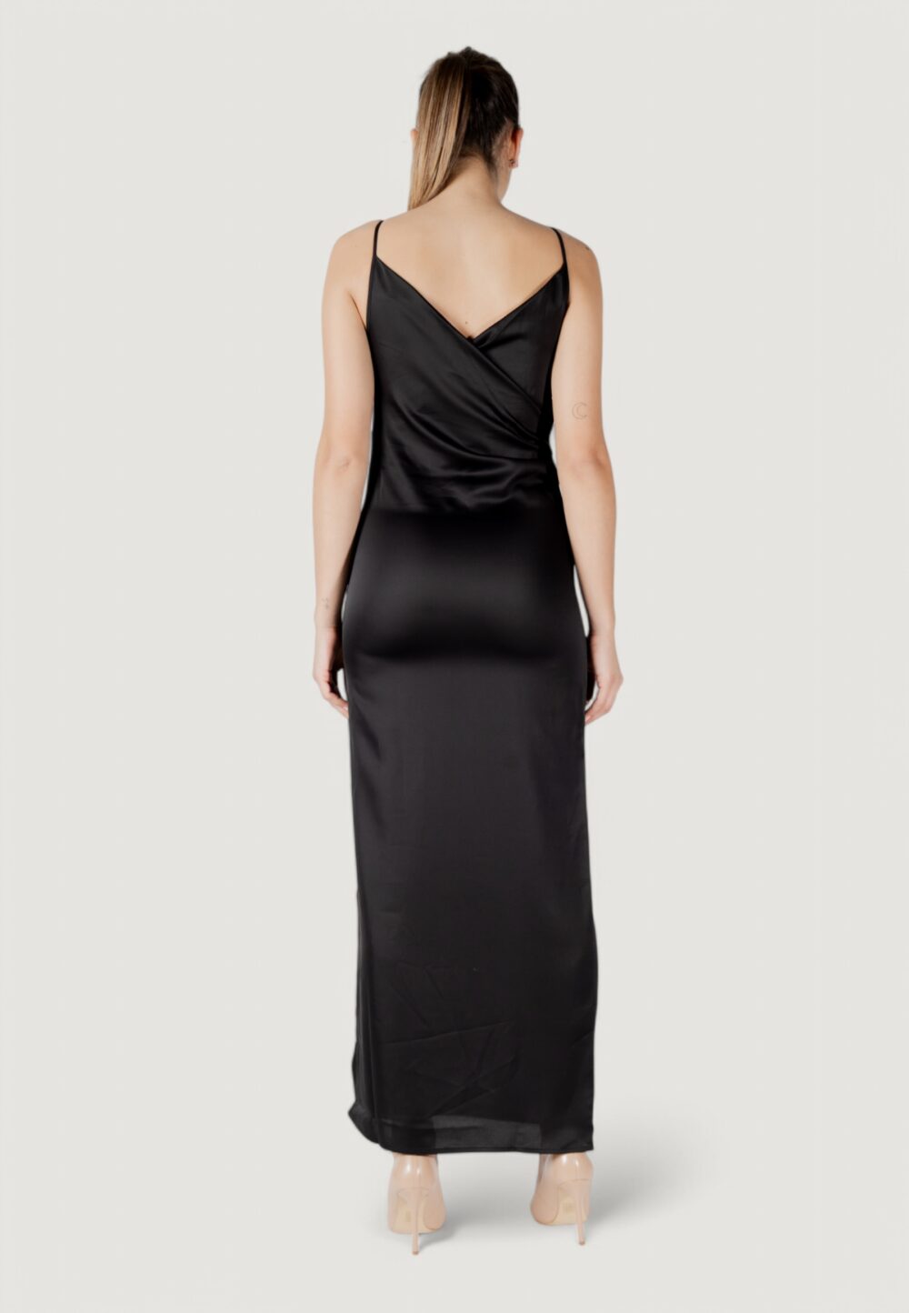Vestito lungo Only onlchigo life strap satin maxi wvn Nero - Foto 5