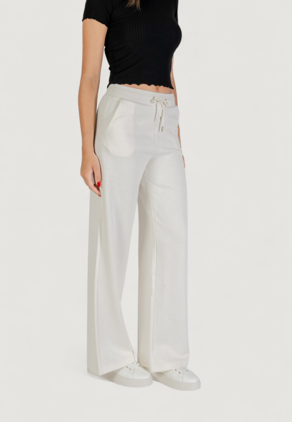 Pantaloni sportivi Guess Active 3d peony wide leng pants Panna - Foto 3